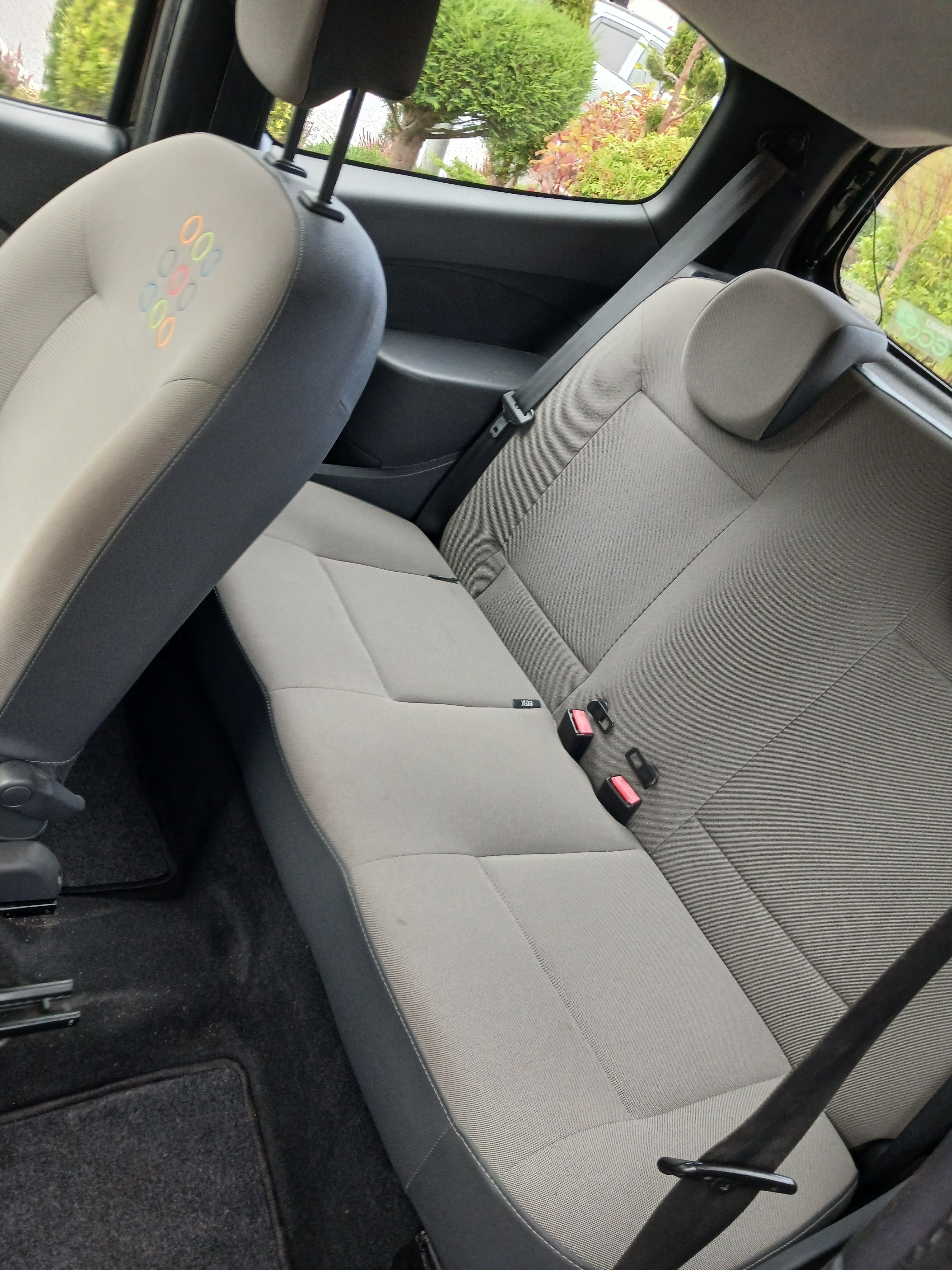 Sort Renault Twingo fra 2011