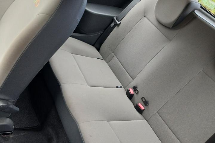 Sort Renault Twingo fra 2011