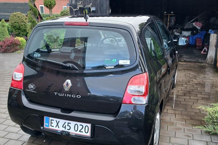 Sort Renault Twingo fra 2011