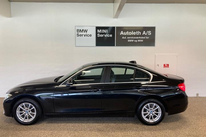 Sort BMW 320d fra 2019