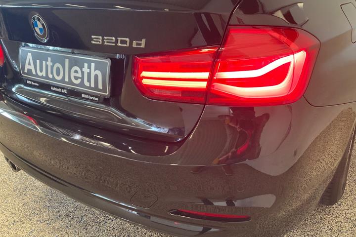 Sort BMW 320d fra 2019