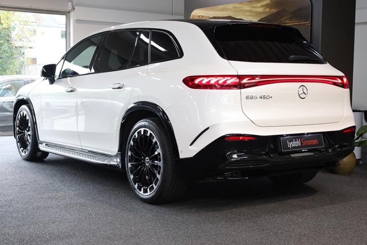 Hvid Mercedes EQS450+ SUV fra 2024