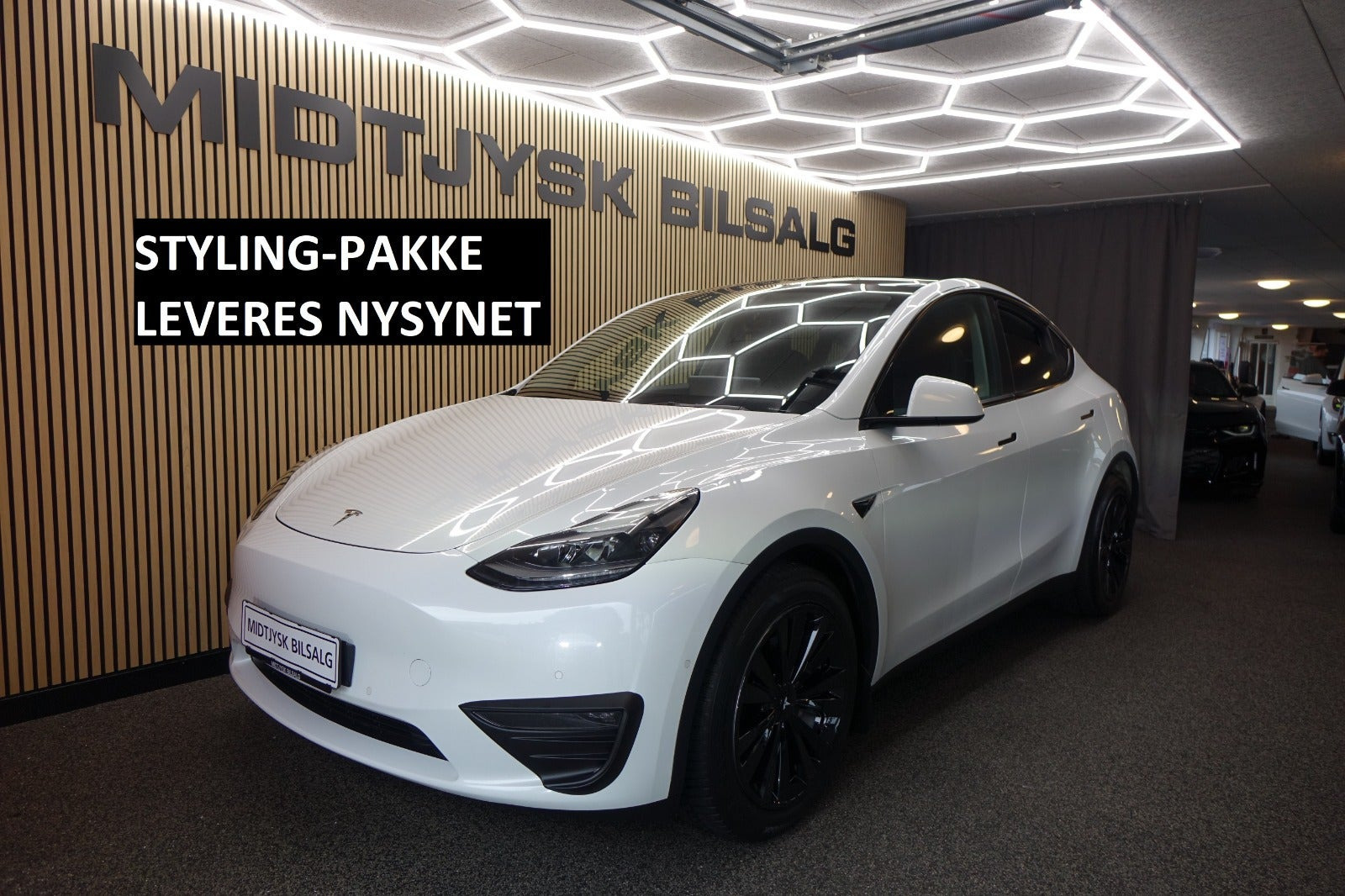 Tesla Model Y Long Range AWD