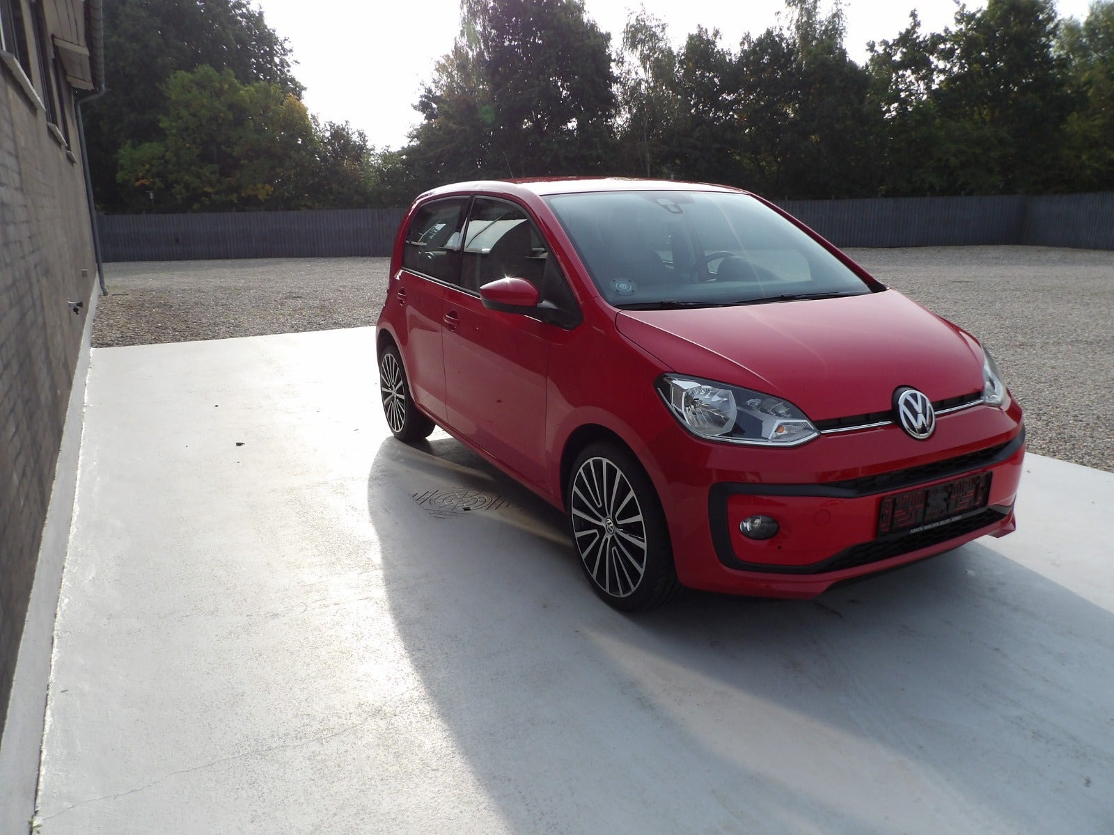 Rød VW UP! fra 2019