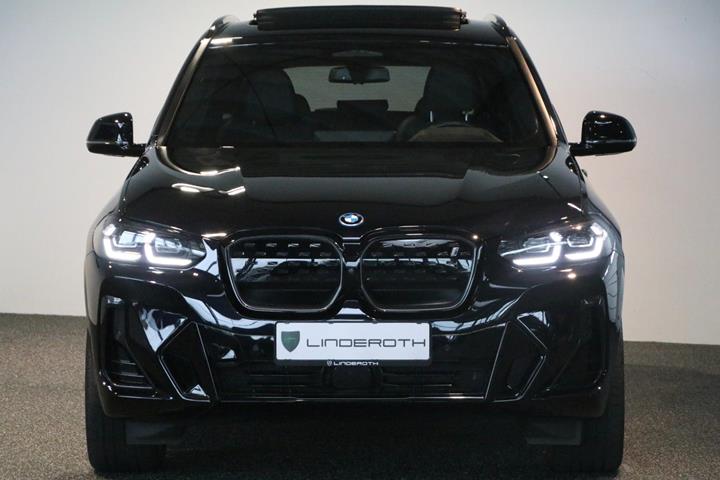 Sort BMW iX3 fra 2023