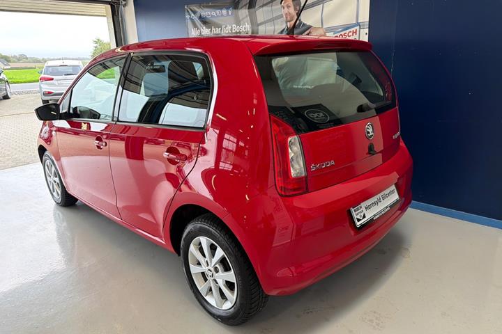 Rød Skoda Citigo fra 2015