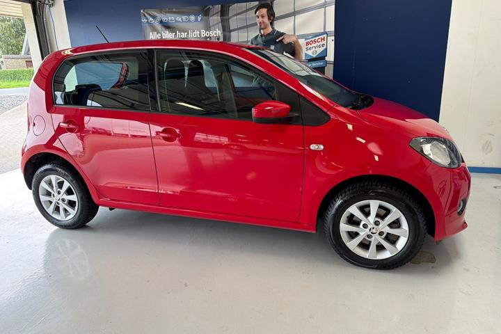 Rød Skoda Citigo fra 2015