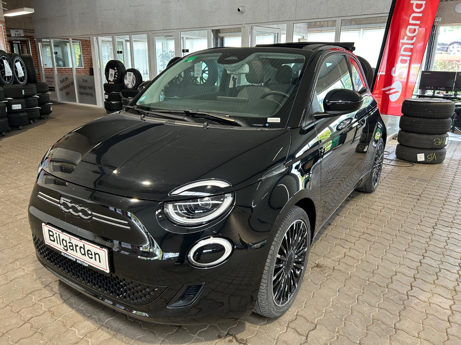 Fiat 500e 42 Icon Cabrio