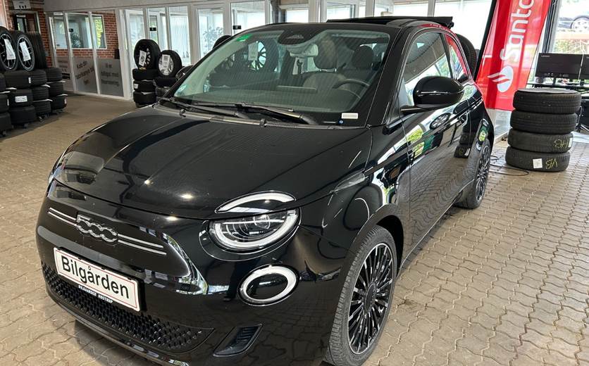 Fiat 500e 42 Icon Cabrio