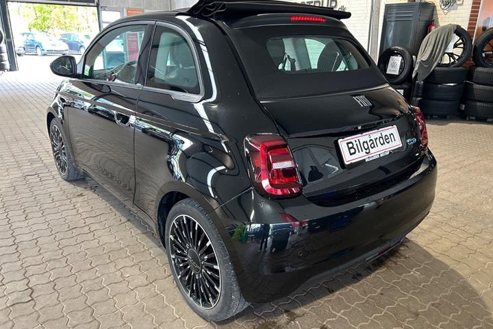 Sort Fiat 500e fra 2022
