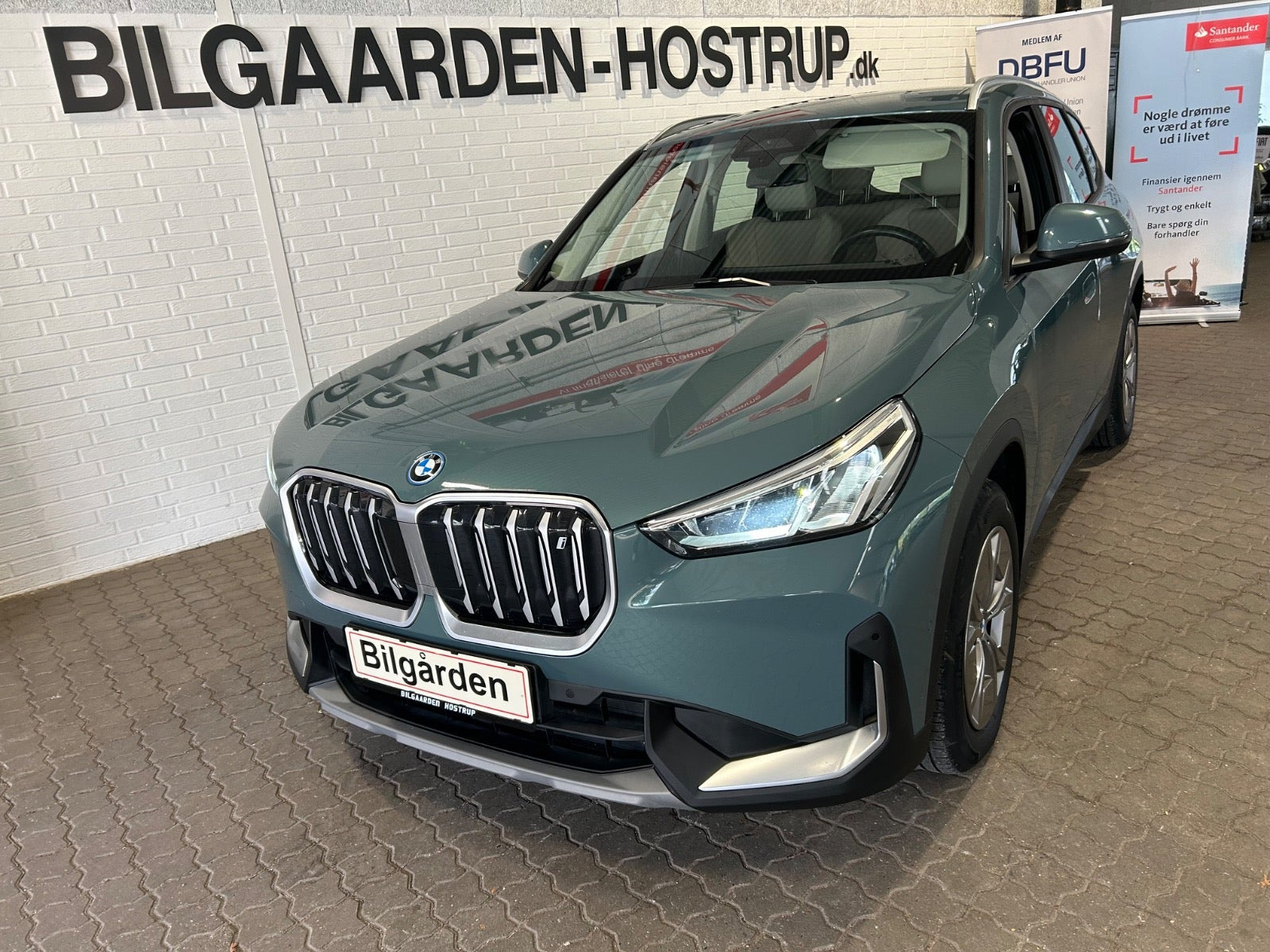 BMW iX1 xDrive30