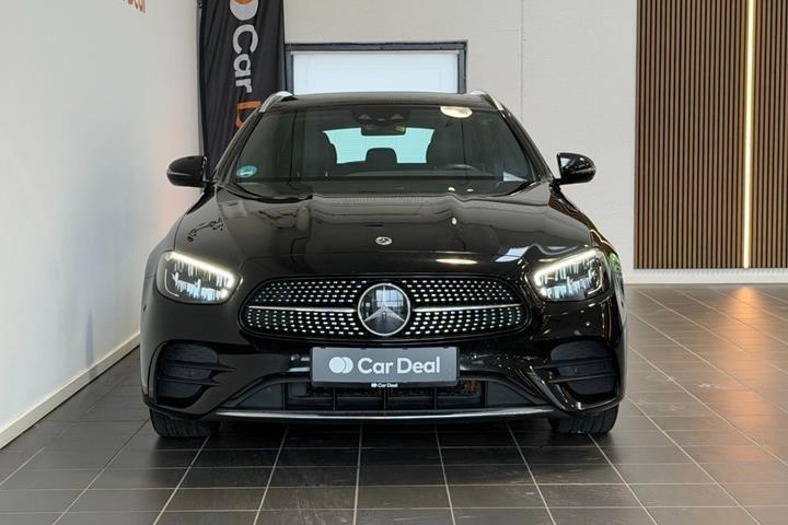 Sort Mercedes E300 e fra 2022