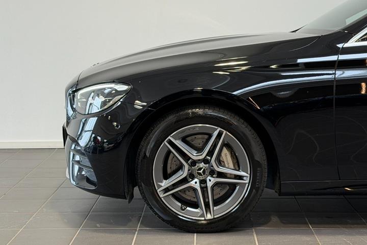 Sort Mercedes E300 e fra 2022