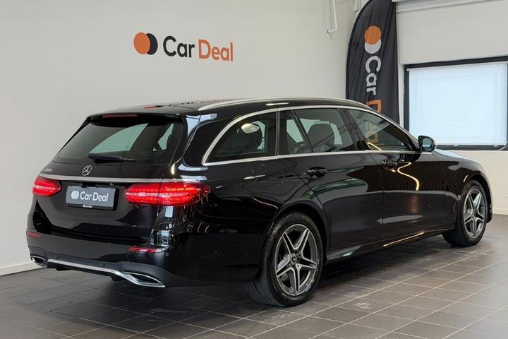 Sort Mercedes E300 e fra 2022