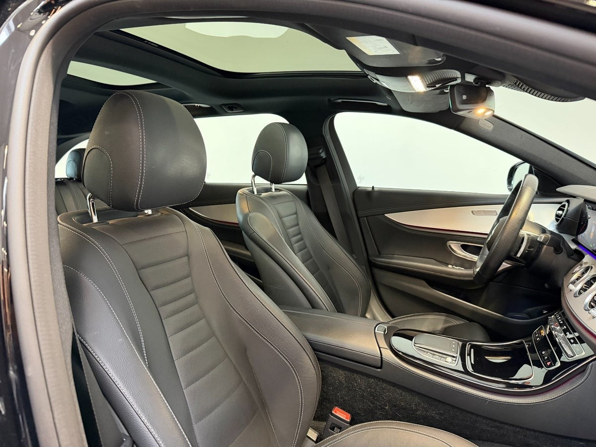 Sort Mercedes E300 e fra 2022