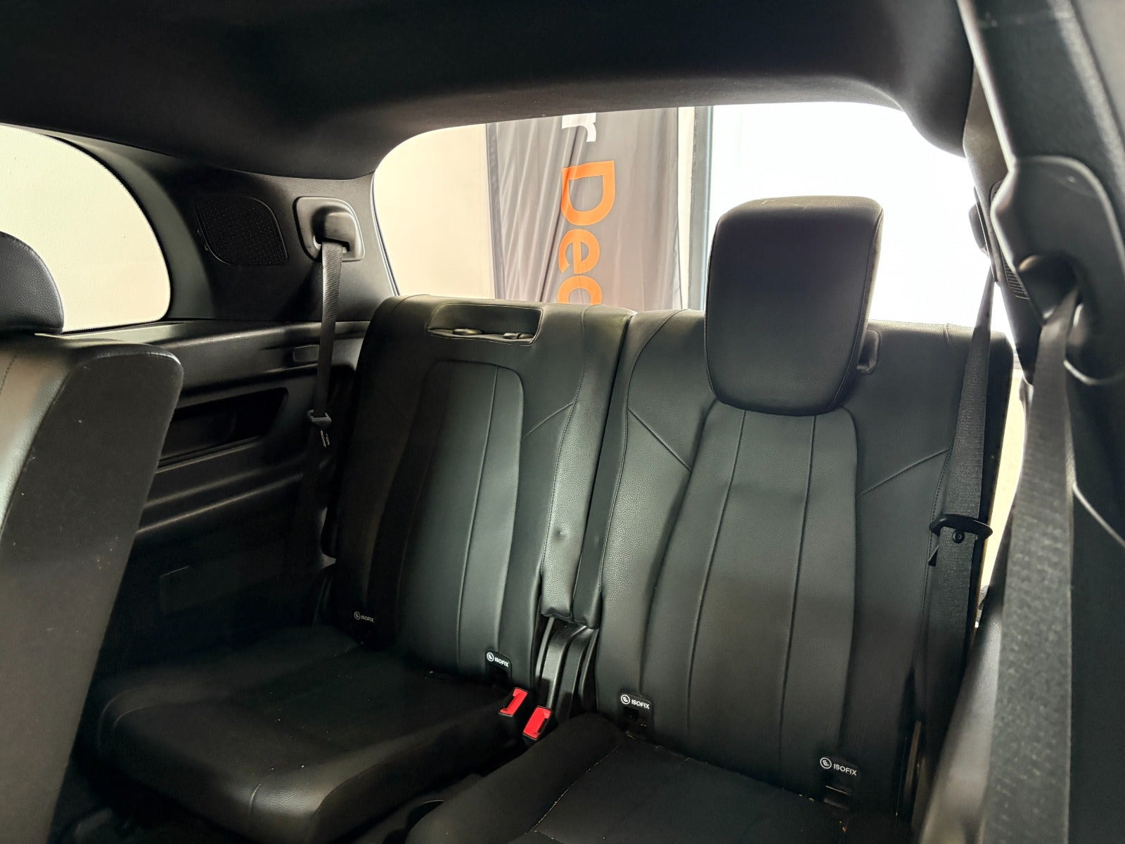 Sort Mercedes EQB300 fra 2023