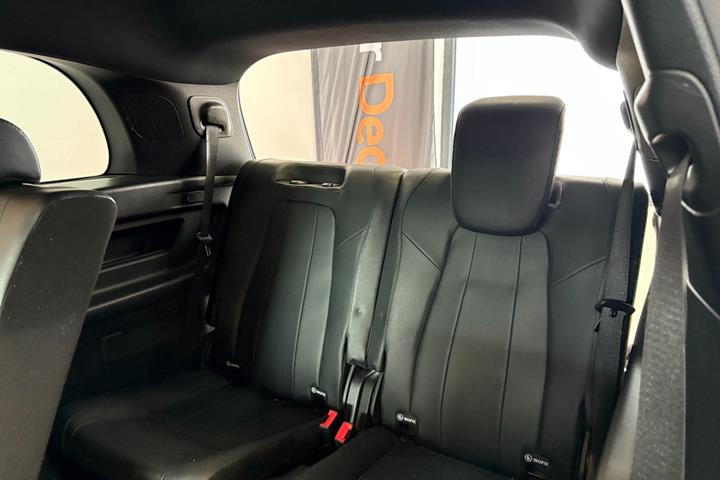 Sort Mercedes EQB300 fra 2023