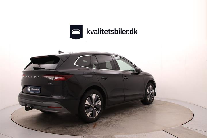 Sort Skoda Enyaq fra 2025