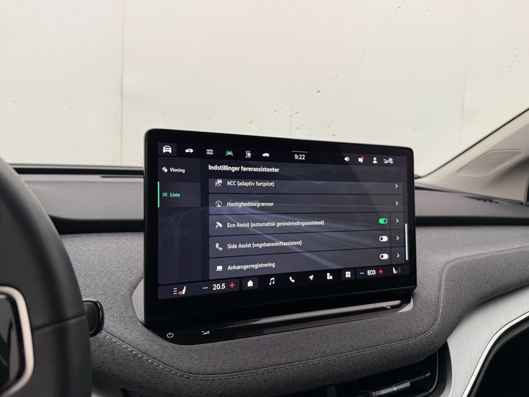 Sort Skoda Enyaq fra 2025