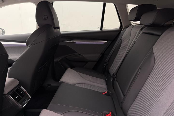 Sort Skoda Enyaq fra 2025
