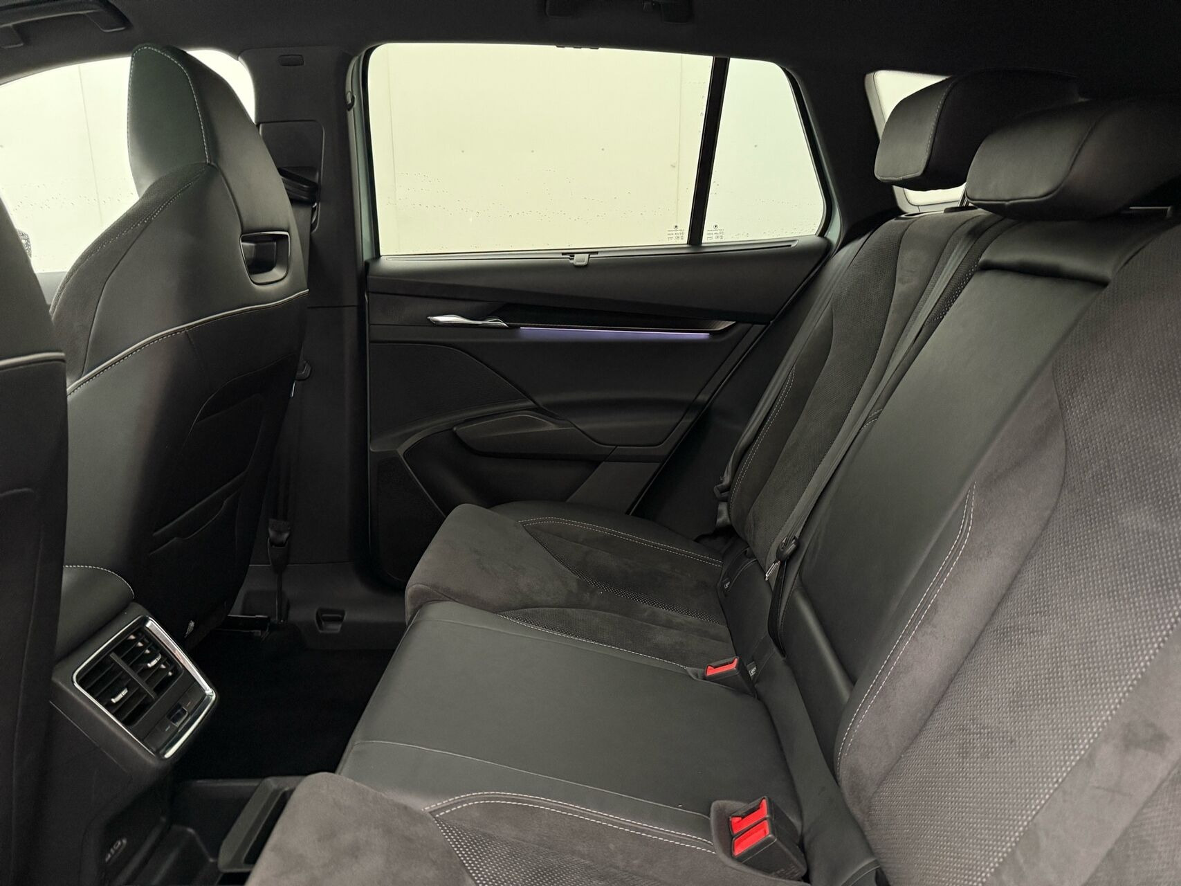 Sølv Skoda Enyaq fra 2023