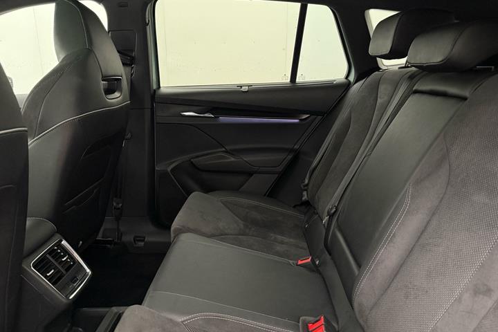 Sølv Skoda Enyaq fra 2023