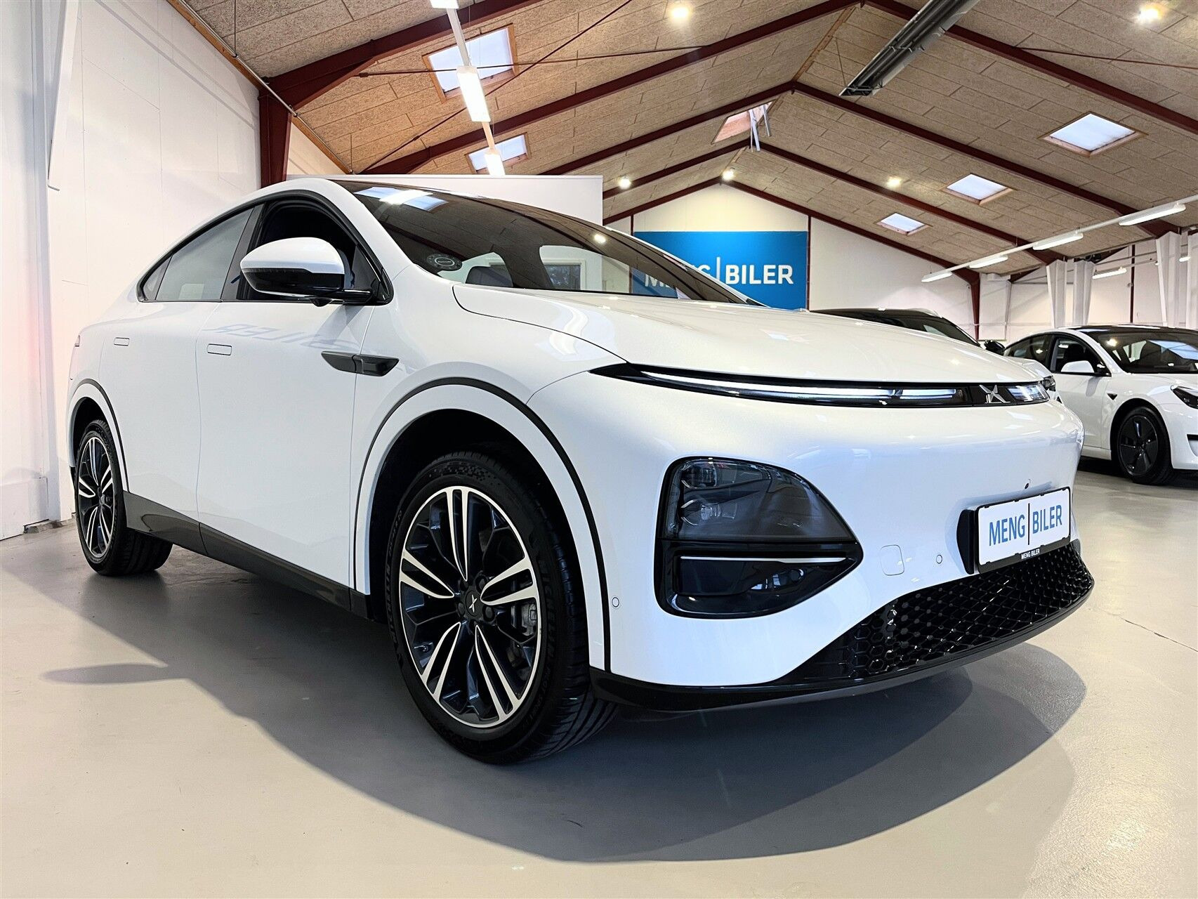 Hvid Xpeng G6 fra 2024