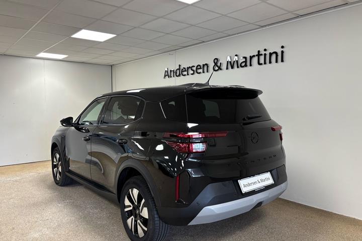 Sort Opel Frontera fra 2025