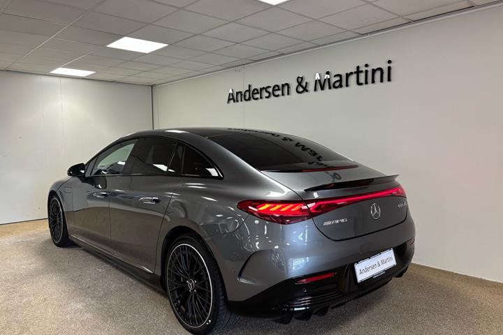 Grå Mercedes EQE 43 AMG fra 2022