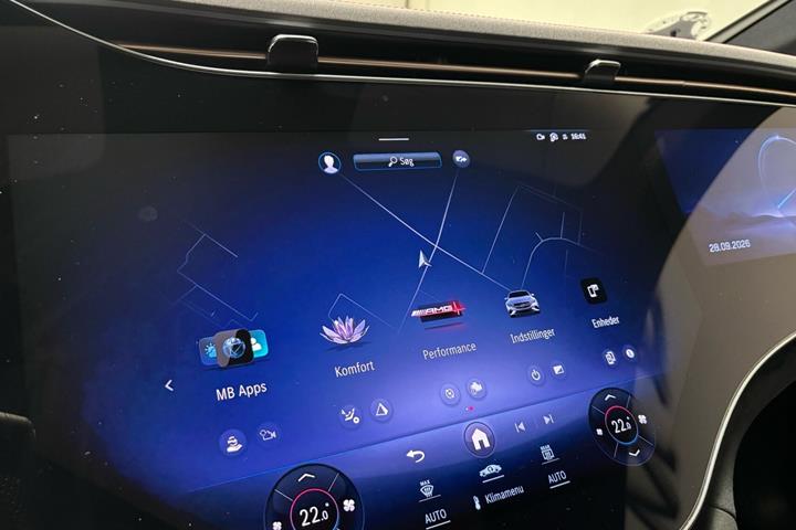 Grå Mercedes EQE 43 AMG fra 2022