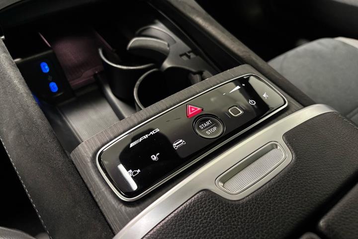 Grå Mercedes EQE 43 AMG fra 2022