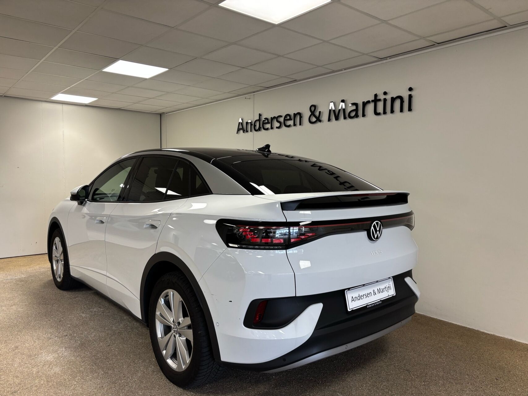 Hvid VW ID.5 fra 2025