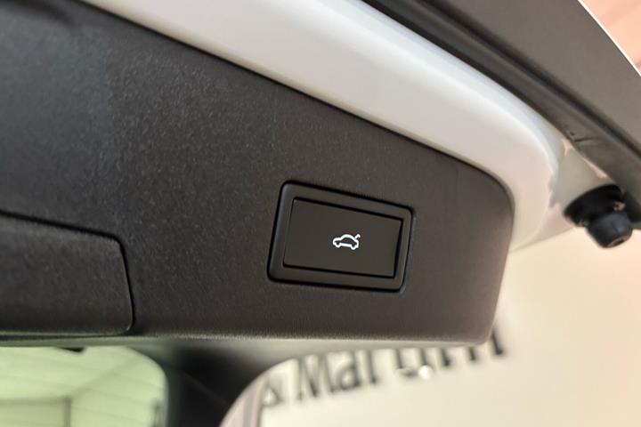 Hvid VW ID.5 fra 2025
