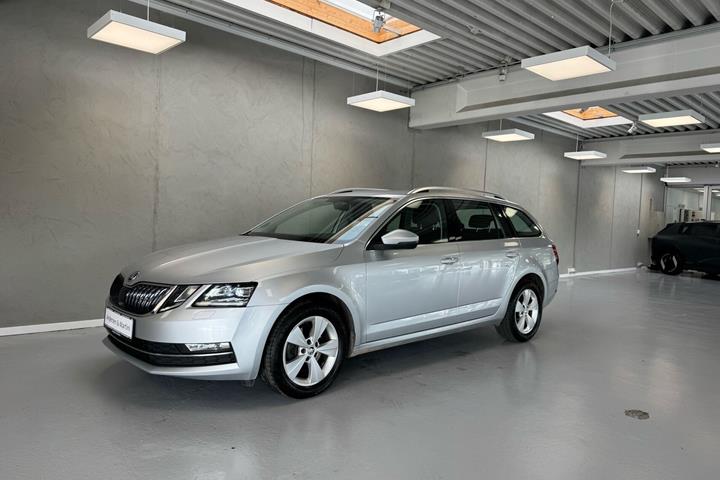 Sølv Skoda Octavia fra 2019