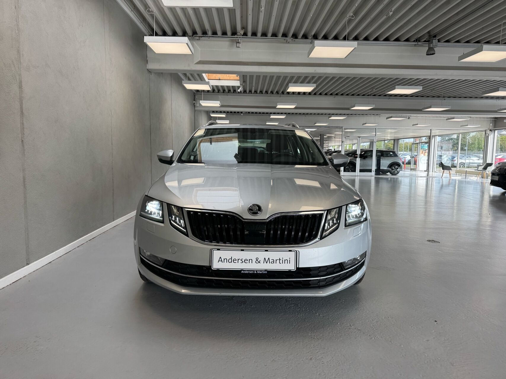 Sølv Skoda Octavia fra 2019