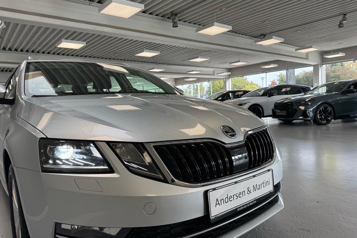 Sølv Skoda Octavia fra 2019