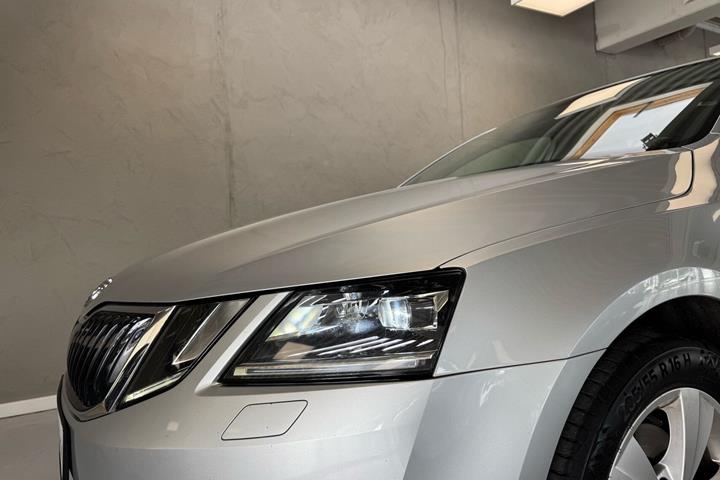 Sølv Skoda Octavia fra 2019