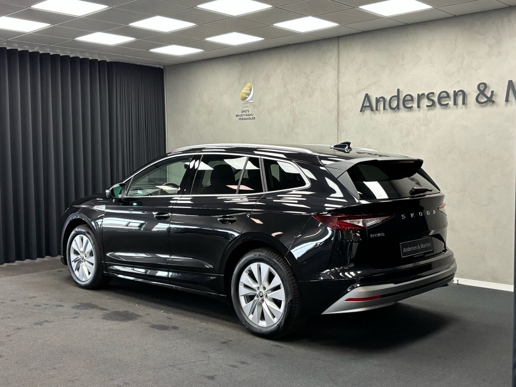 Sort Skoda Enyaq fra 2026