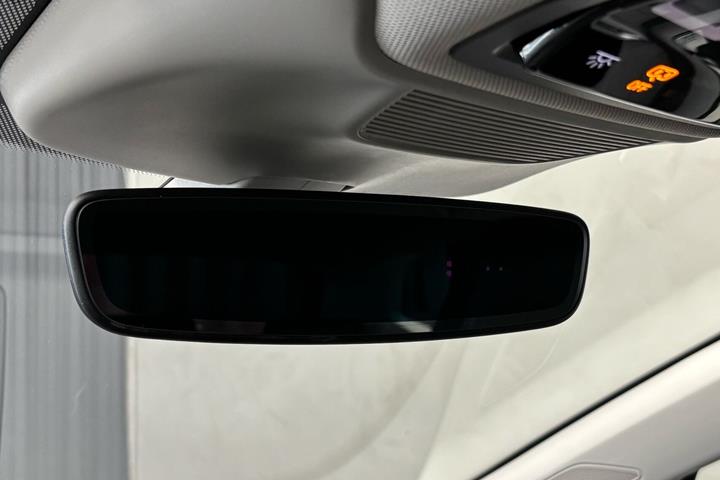Sort Skoda Enyaq fra 2026