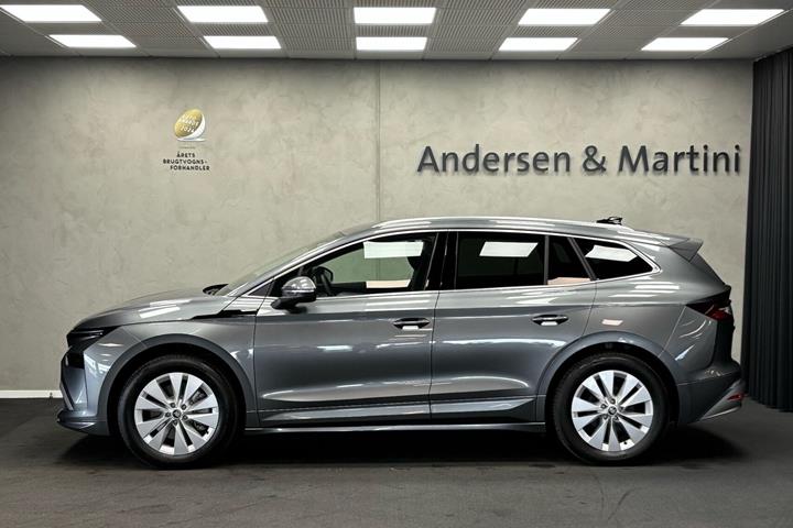 Grå Skoda Enyaq fra 2026