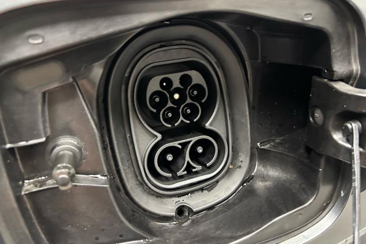 Grå Skoda Enyaq fra 2026