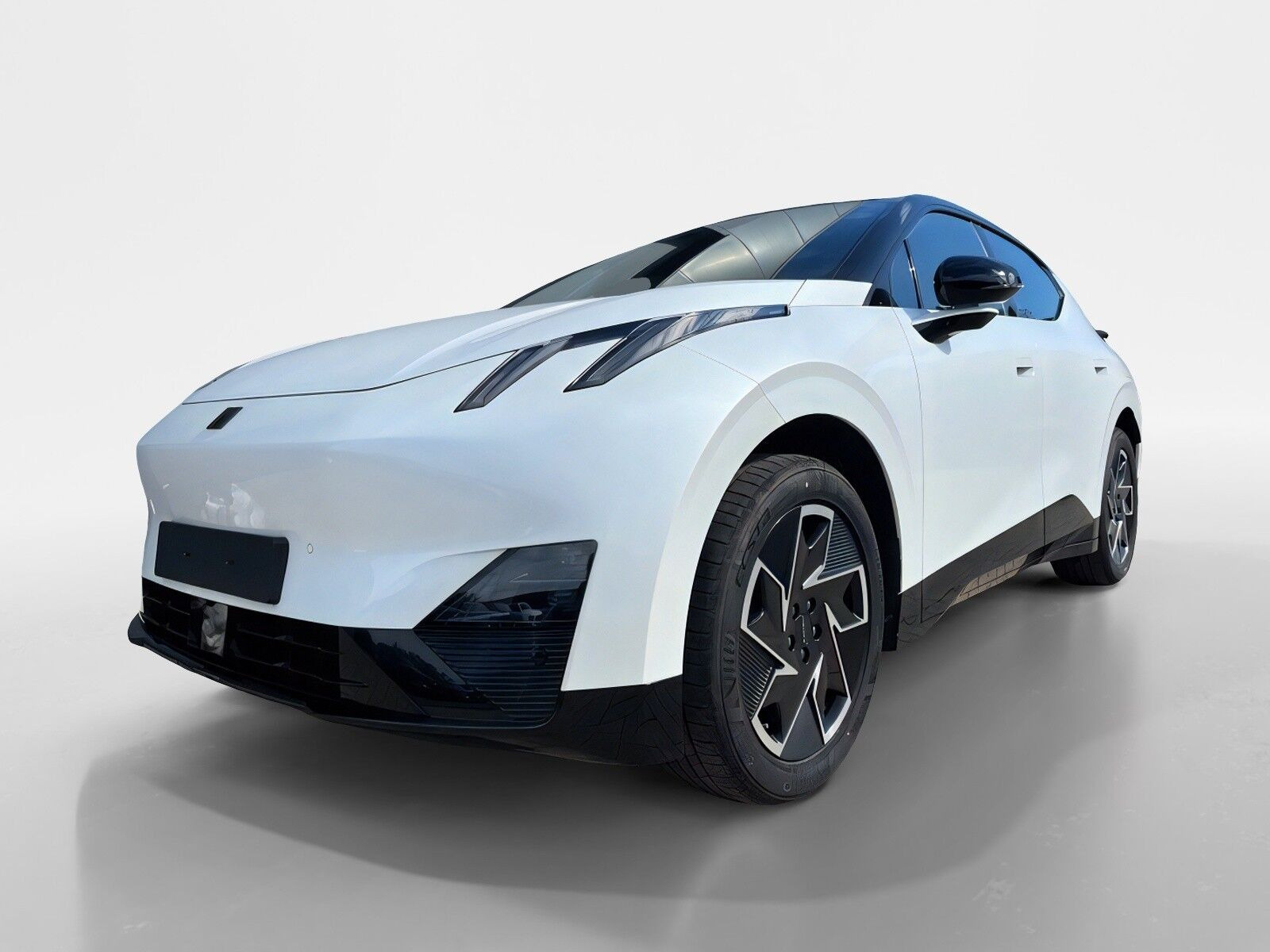 Hvid Lynk & Co 02 fra 2026