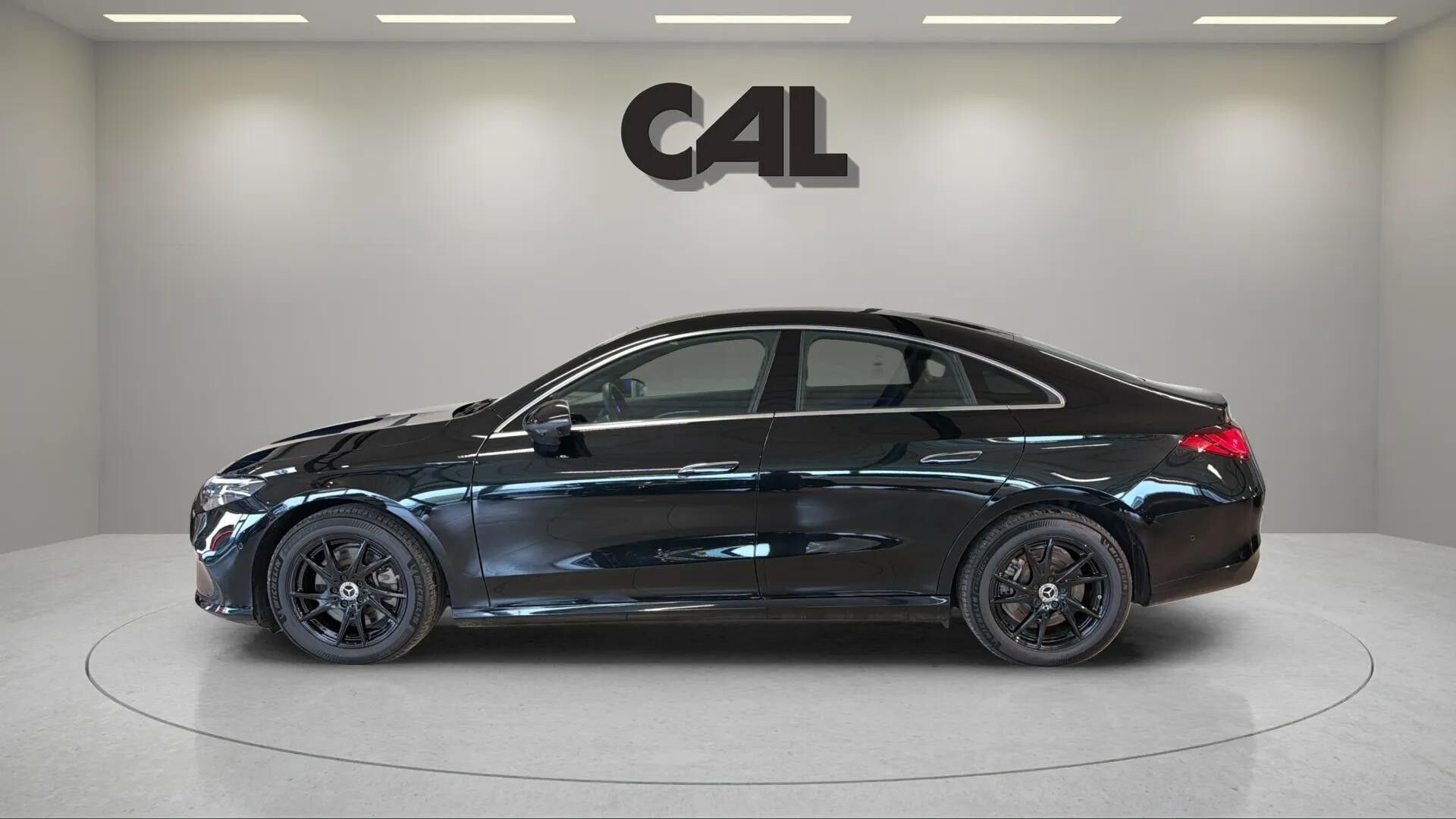 Sort Mercedes CLA250+ fra 2025