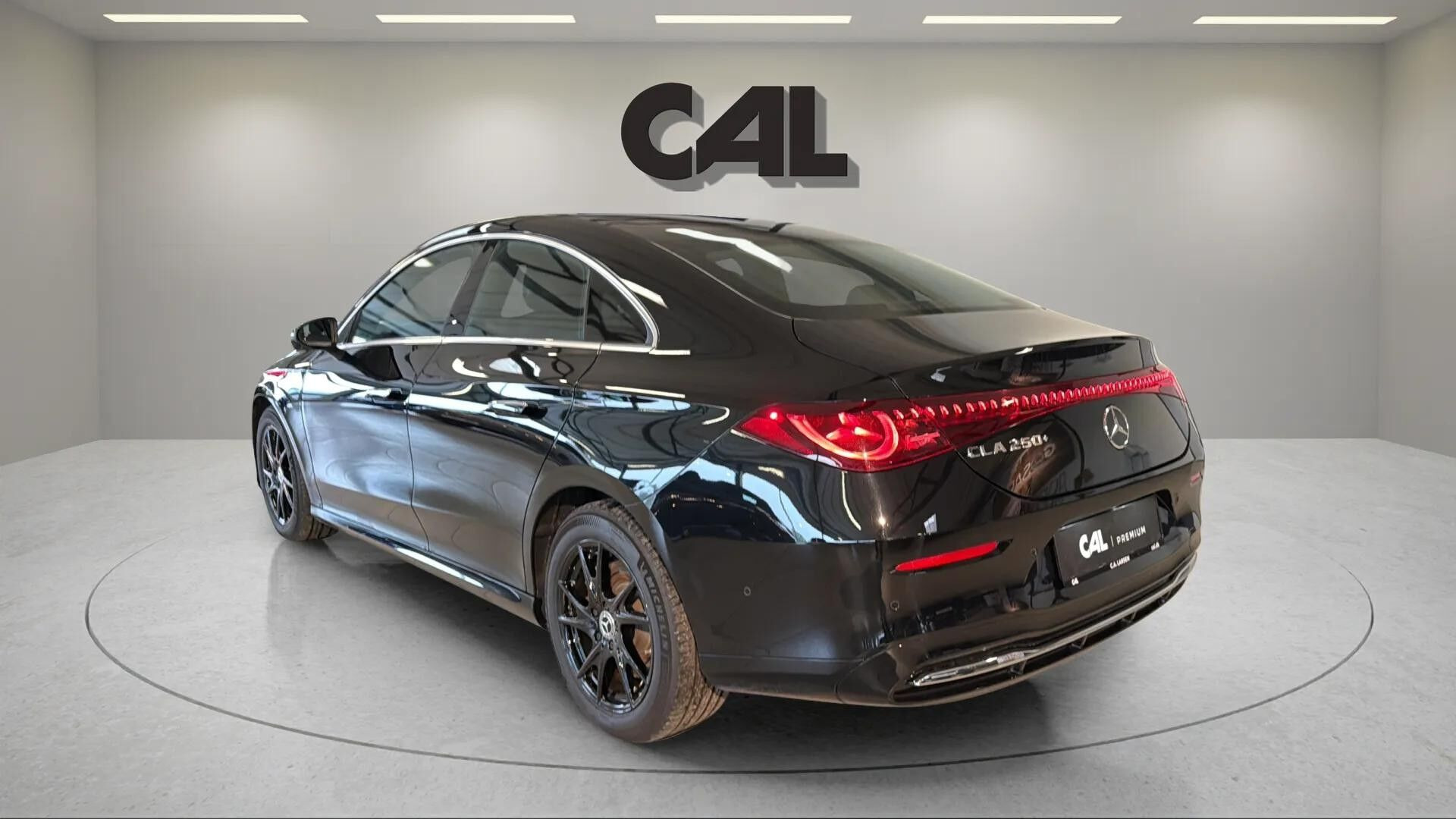 Sort Mercedes CLA250+ fra 2025