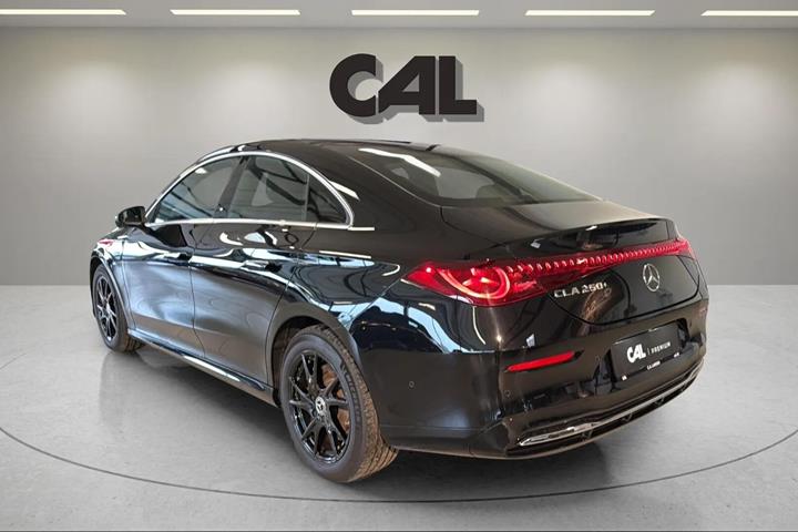 Sort Mercedes CLA250+ fra 2025