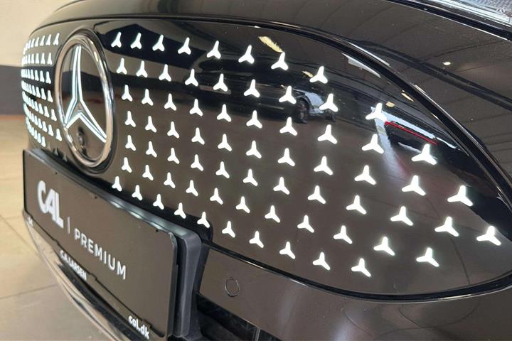 Sort Mercedes CLA250+ fra 2025