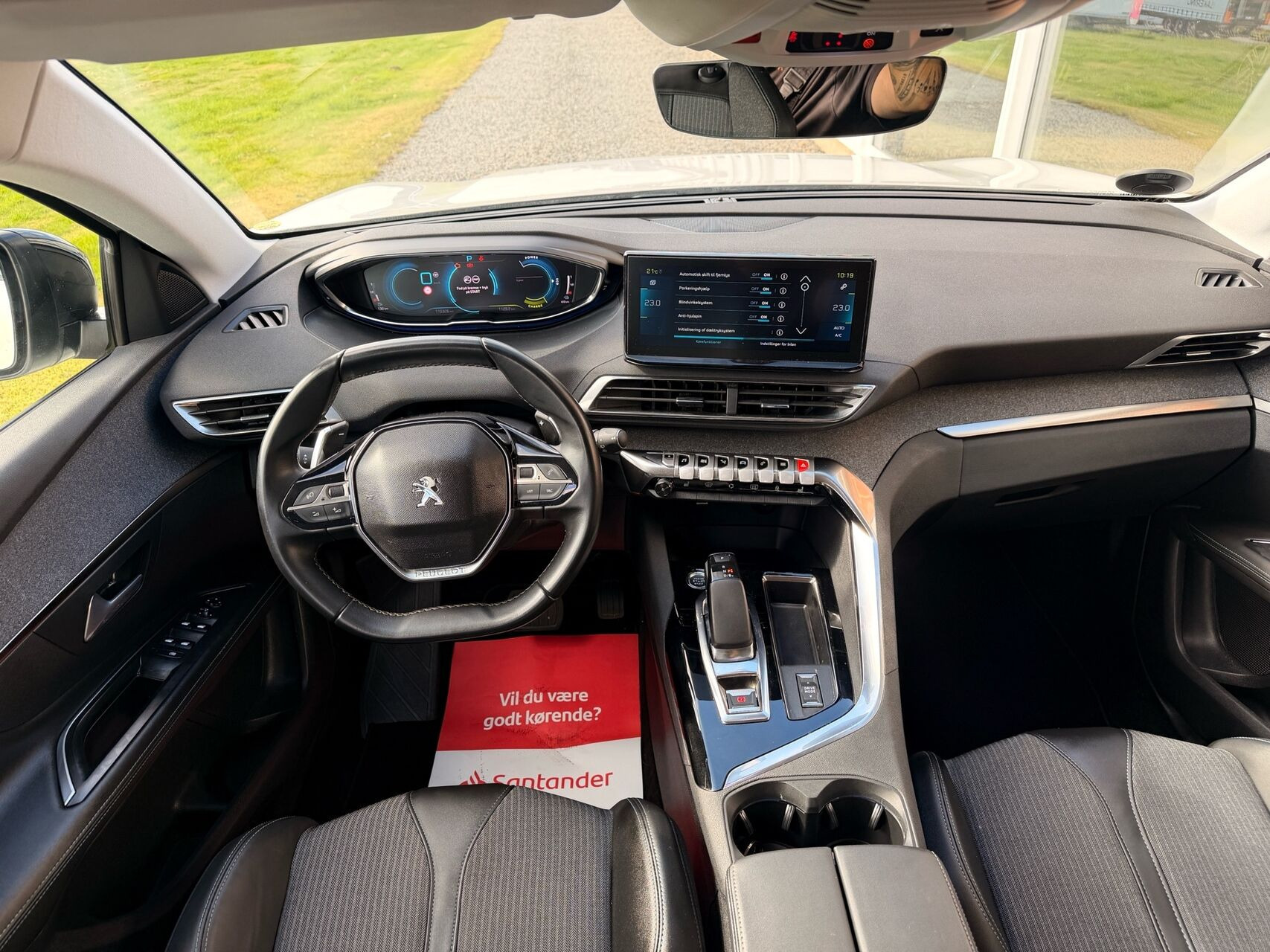 Hvid Peugeot 3008 fra 2021