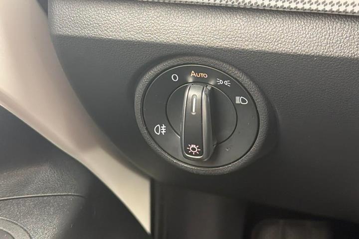 Hvid VW E-UP! fra 2021