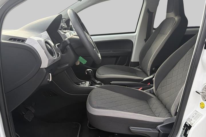Hvid VW E-UP! fra 2021