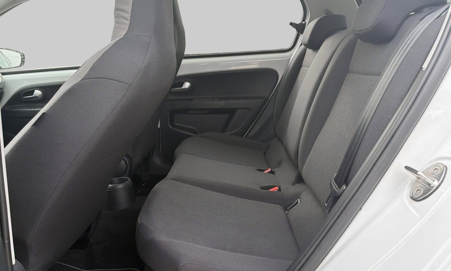Hvid VW E-UP! fra 2021